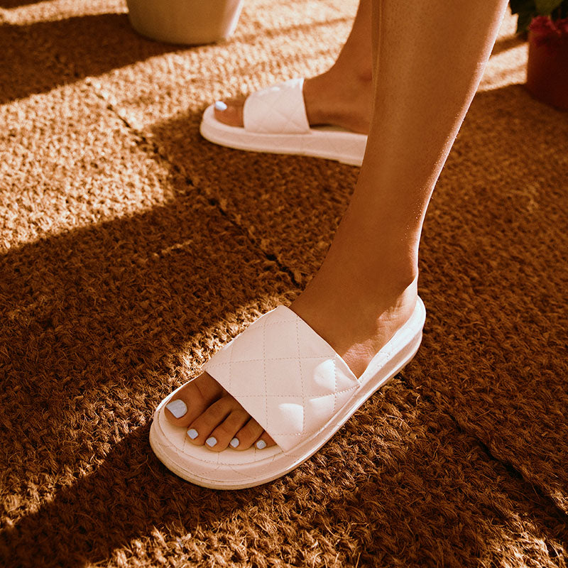 Sheepskin Slipper Boots - Adults Kiwi Feet - Traditional S… | Flickr