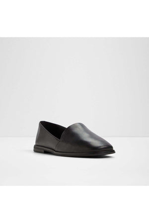 Caraelia / Slip Ons