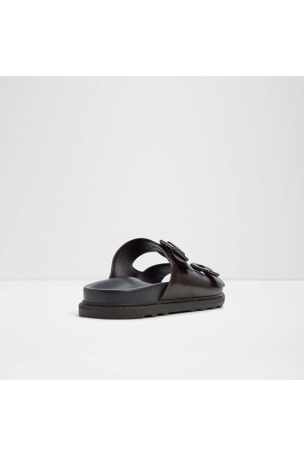 Kyro / Flat Sandals