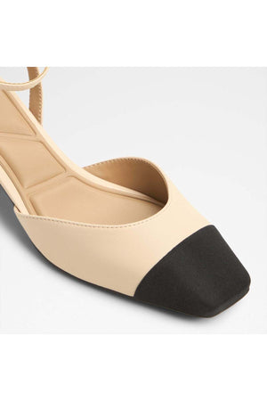Adriena / Flat Shoes