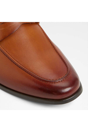 Vinny / Loafers