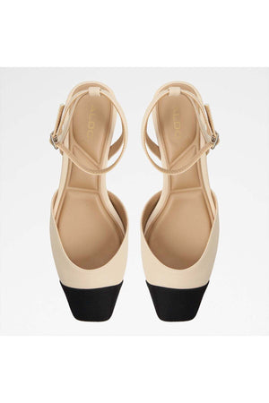 Adriena / Flat Shoes
