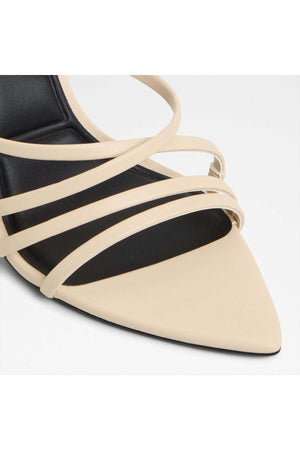 Solania / Heeled Sandals