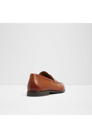 Vinny / Loafers