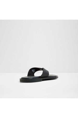 Serano / Flat Sandals