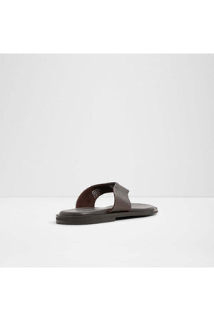 Serano / Flat Sandals