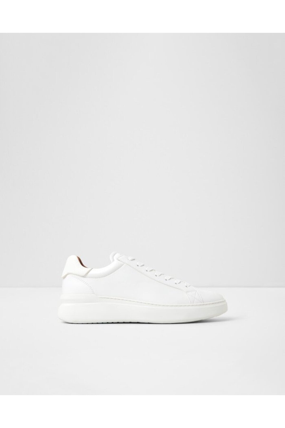 Toddy / Lace Ups