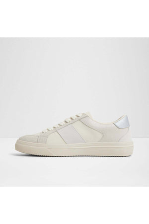 Braxton / Sneakers