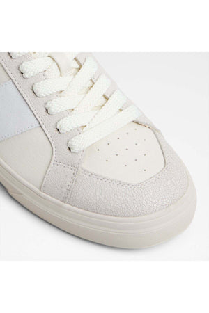 Braxton / Sneakers