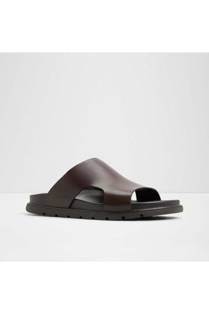 Soar / Flat Sandals