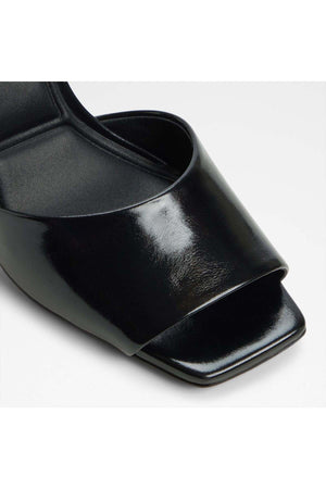 Kaiasien / Heeled Sandals