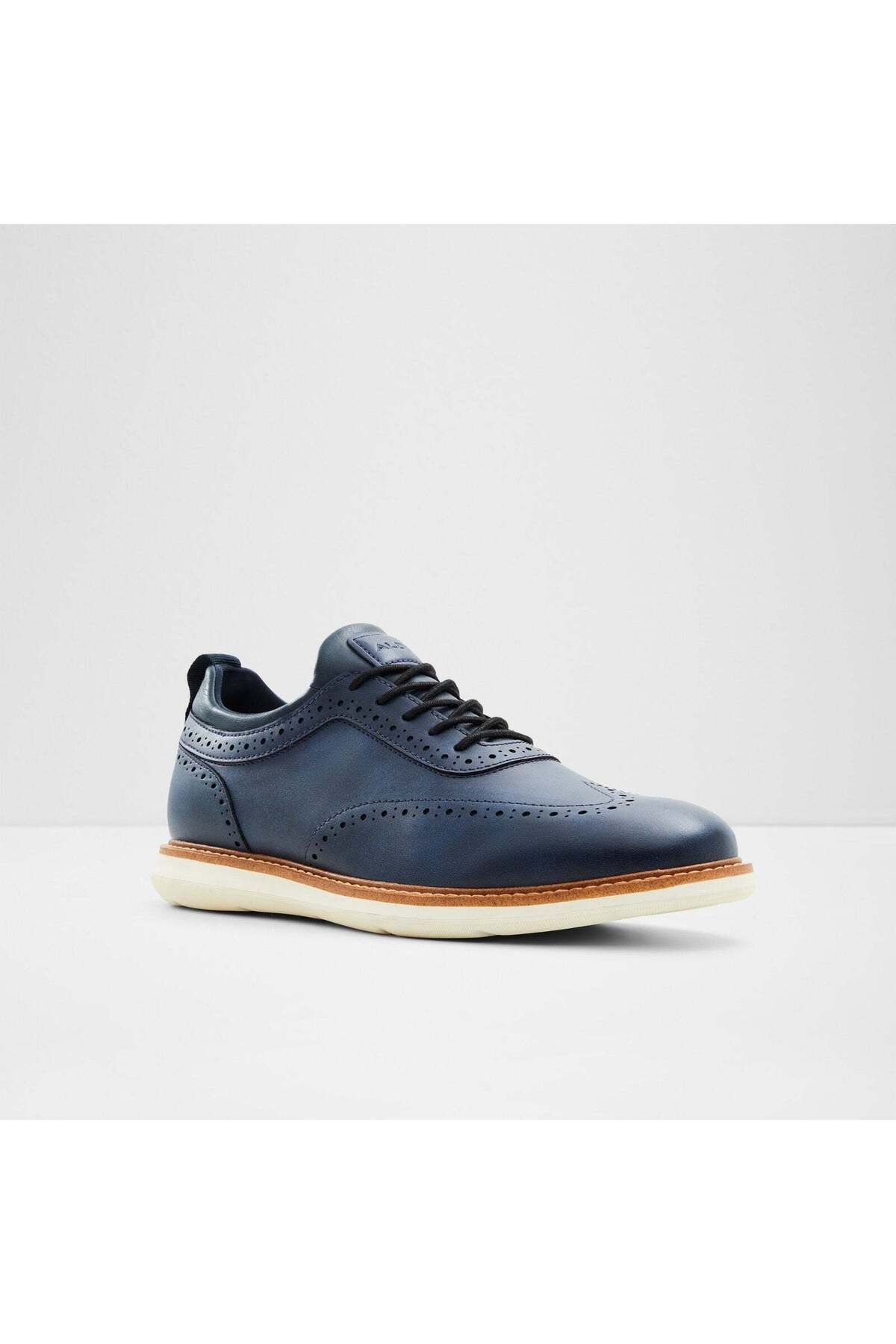 Kalister / Lace Ups