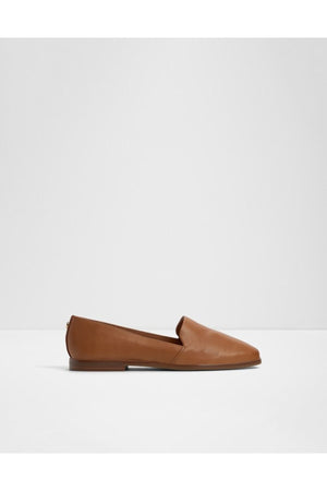 Caraelia / Slip Ons