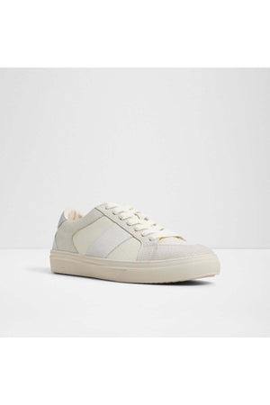 Braxton / Sneakers