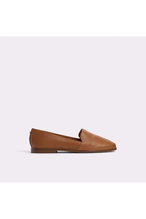Caraelia / Slip Ons