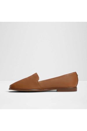 Caraelia / Slip Ons