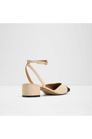 Adriena / Flat Shoes