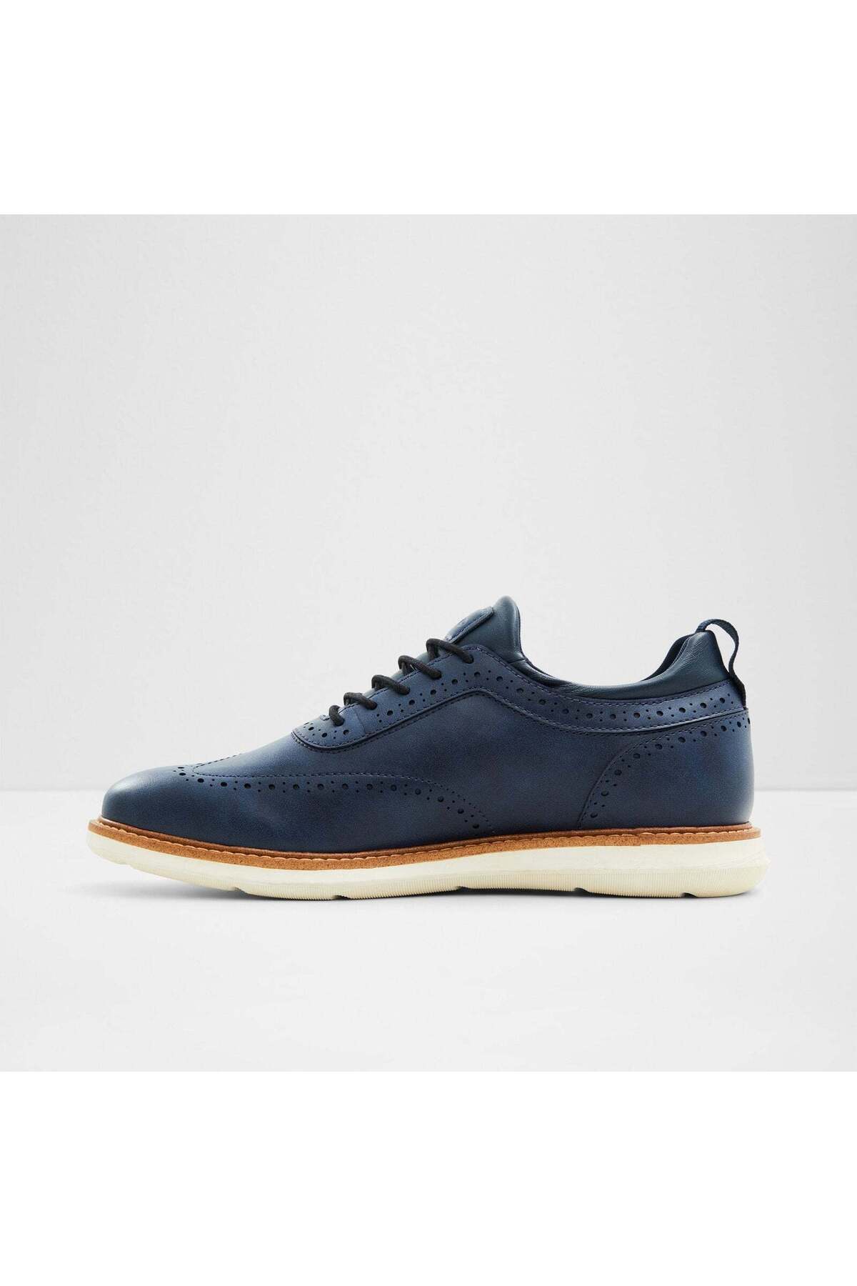 Kalister / Lace Ups