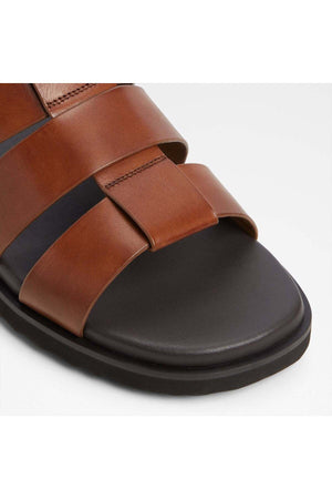 Light / Flat Sandals