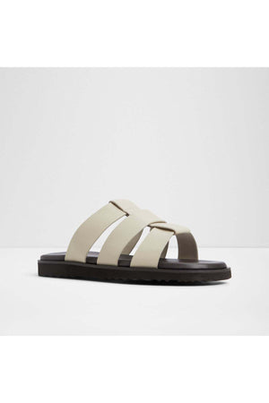 Light / Flat Sandals