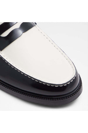 Kieran / Loafers