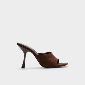 Comacan / Heeled Sandals