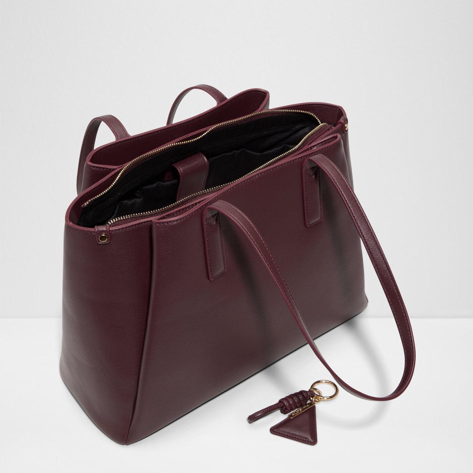 Abavas / Satchel