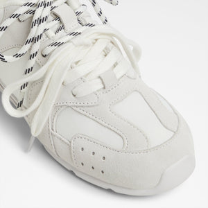 Adrelia / Sneakers
