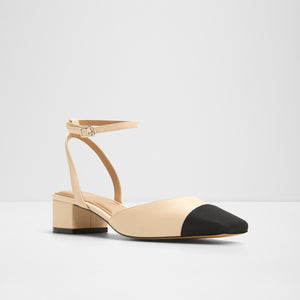 Adriena / Flat Shoes