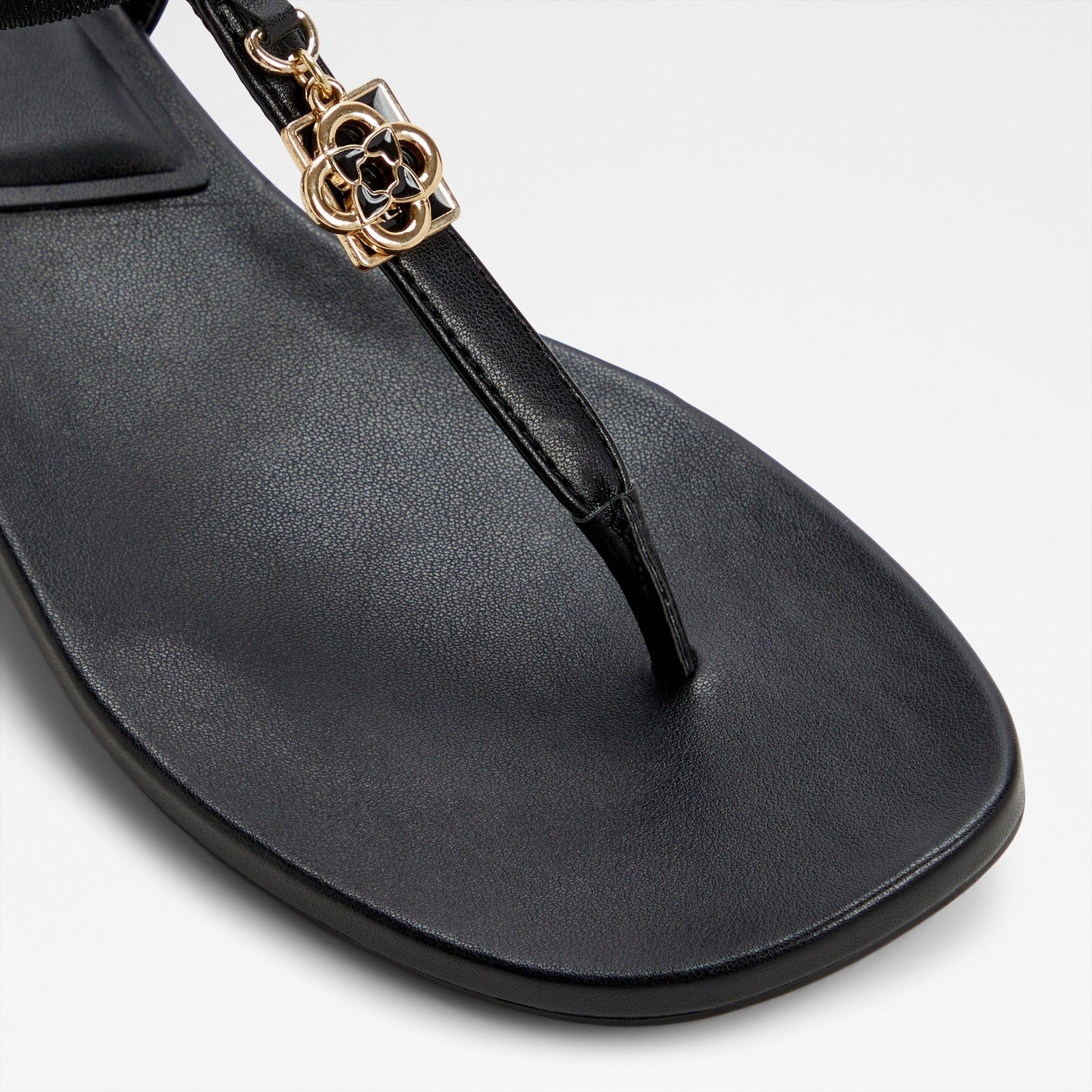 Adwelahar / Flat Sandals