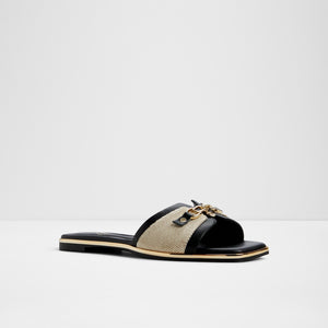 Alamassi / Flat Sandals