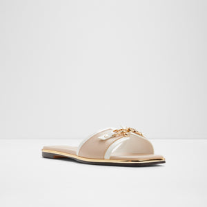Alamassi / Flat Sandals