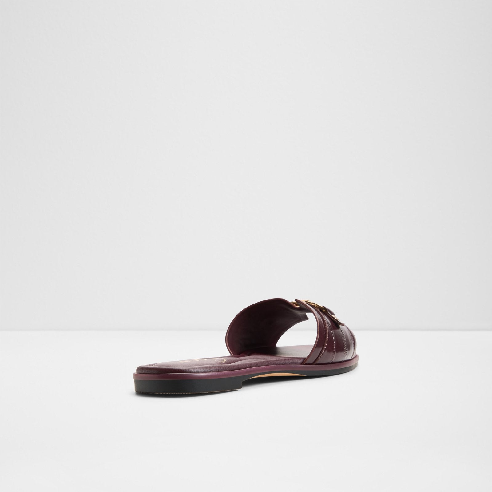 Alamassi / Flat Sandals
