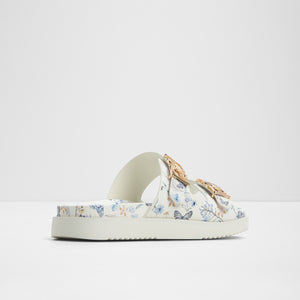 Alessie / Flat Sandals