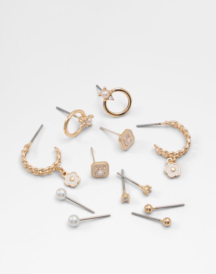 Algedi / Earrings
