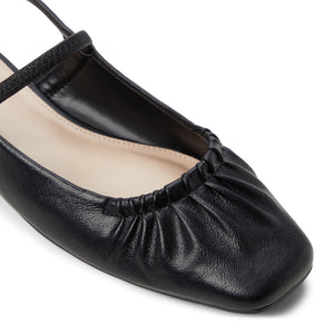 Alyssah  /  Ballerinas & Mary Janes