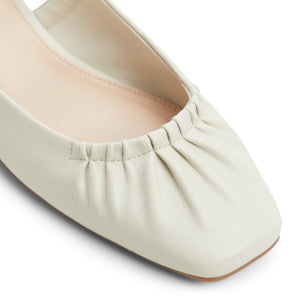 Alyssah  /  Ballerinas & Mary Janes