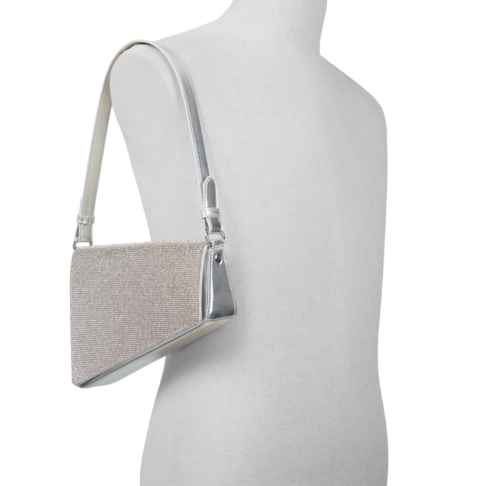Amanza  /  Shoulder Bag