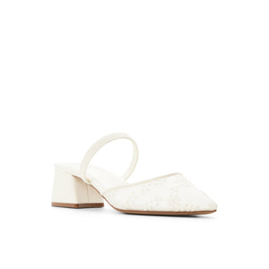 Amarae / Heeled Shoes