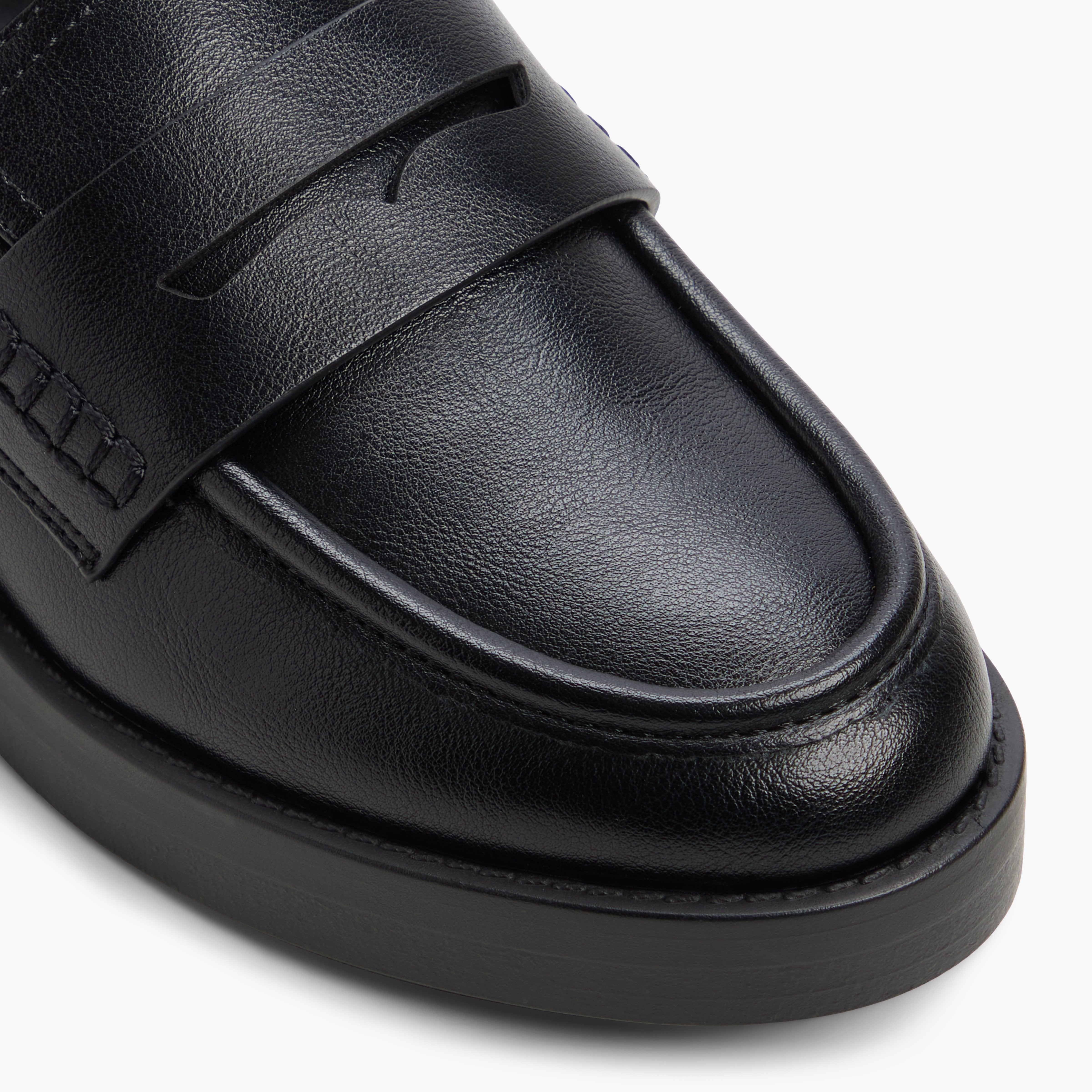 Anisah \ Loafers