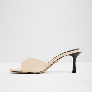 Annaberaen / Heeled Sandals