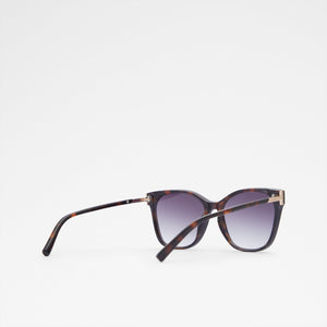 Annamagyn / Sunglasses