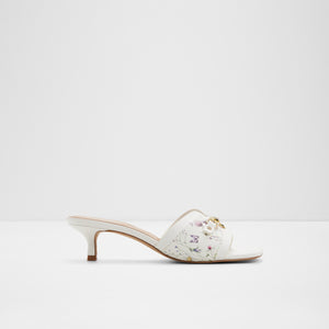 Annamassi / Heeled Sandals