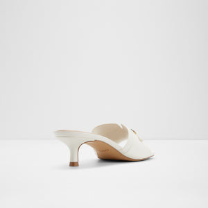 Annamassi / Heeled Sandals