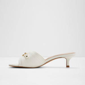 Annamassi / Heeled Sandals