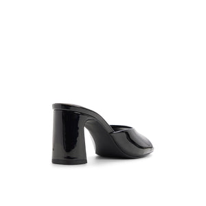 Anneli \ Heeled Sandals