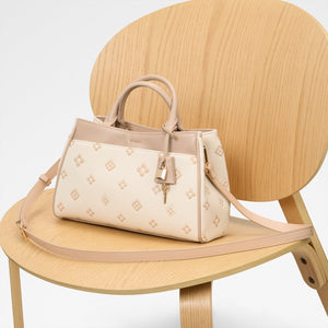 Anouka / Satchel