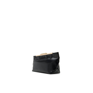 Antonellaa / Clutch