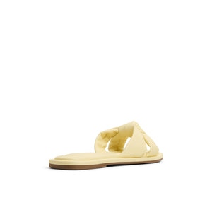 Apricot  /  Flat Sandals