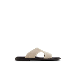Ashin / Flat Sandals